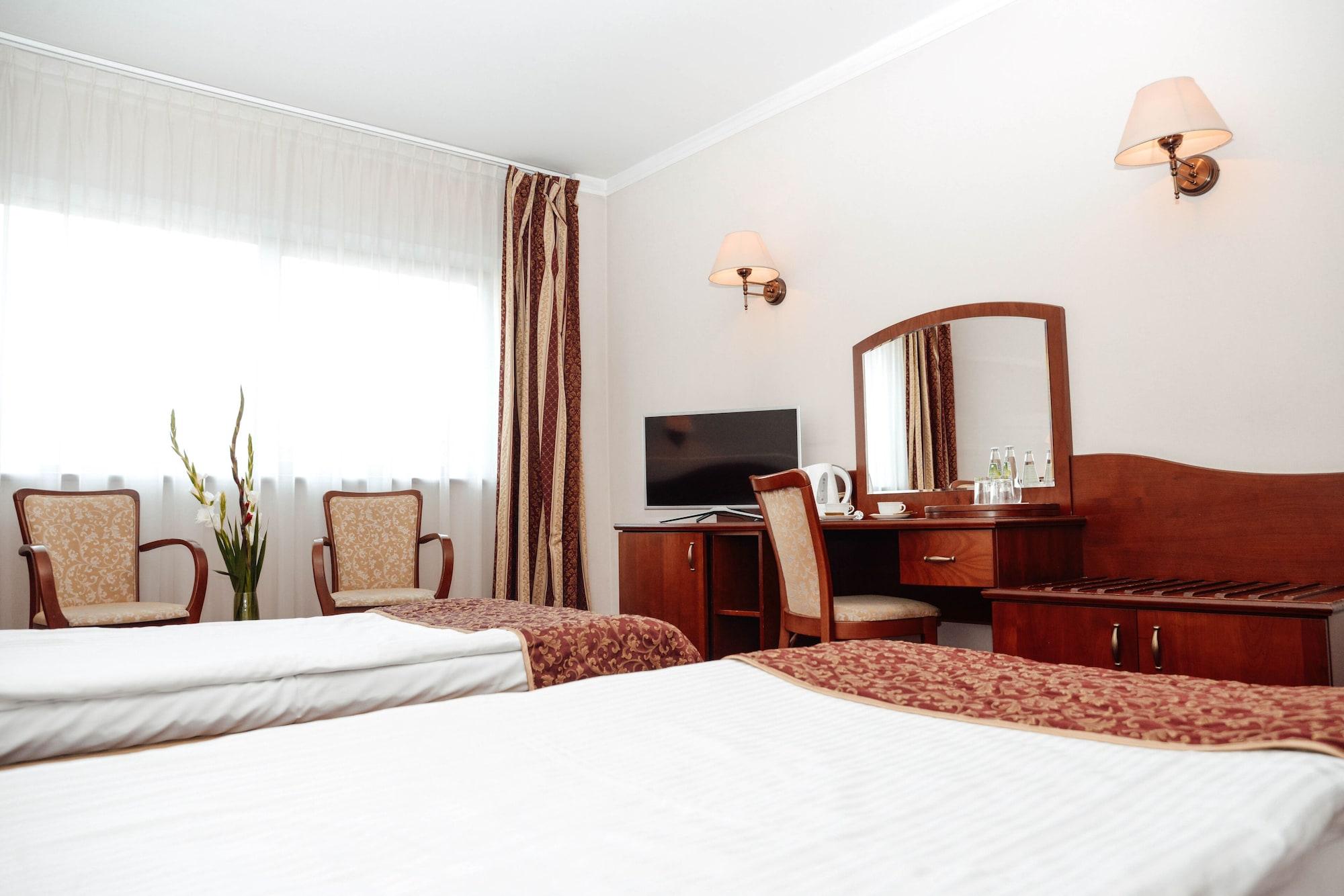 Hotel Sympozjum & Spa Краков Экстерьер фото