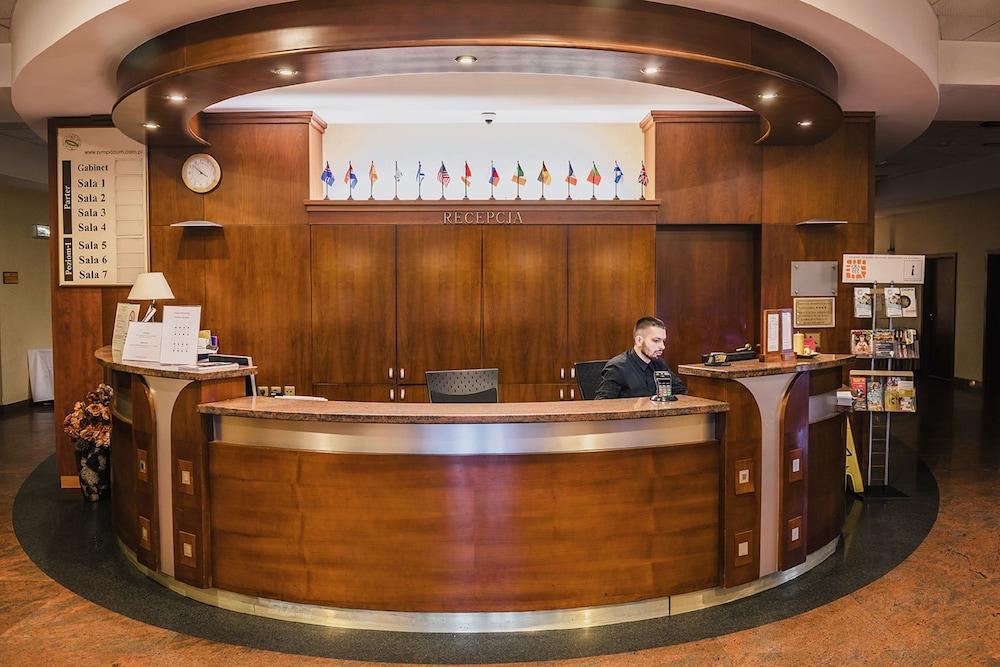 Hotel Sympozjum & Spa Краков Экстерьер фото